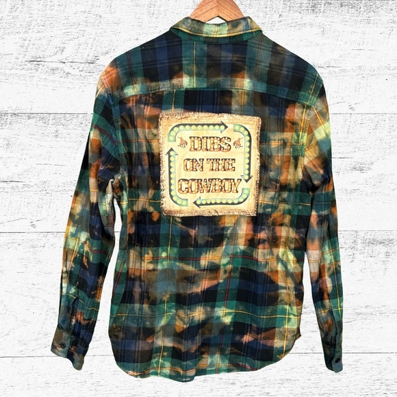 American Eagle Outfitters Green and Blue Plaid Shirt - Picture 2 of 4